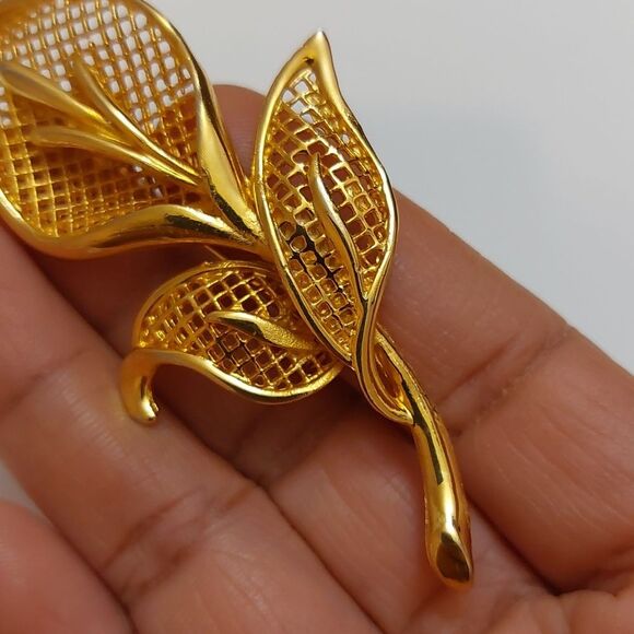 Vintage Calla Lily Orchid Flower Mesh Brooch Pin Gold Tone - Picture 7 of 7